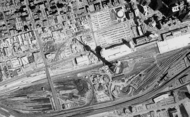 1985 air photo with CN tower surrounded by railways and warehouses